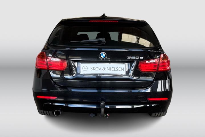 undefined BMW 320d fra 2015