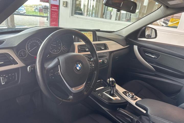 undefined BMW 320d fra 2015