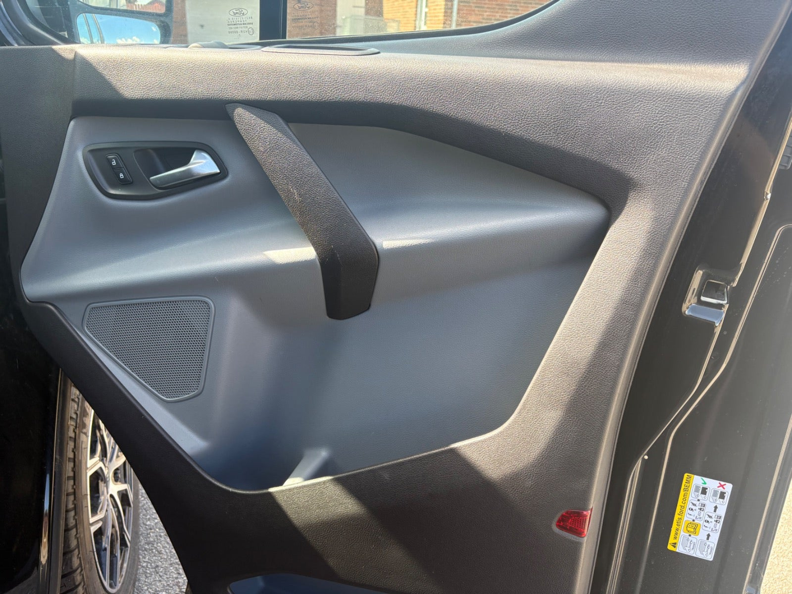 Sort Ford Transit Custom 310 L2 fra 2017