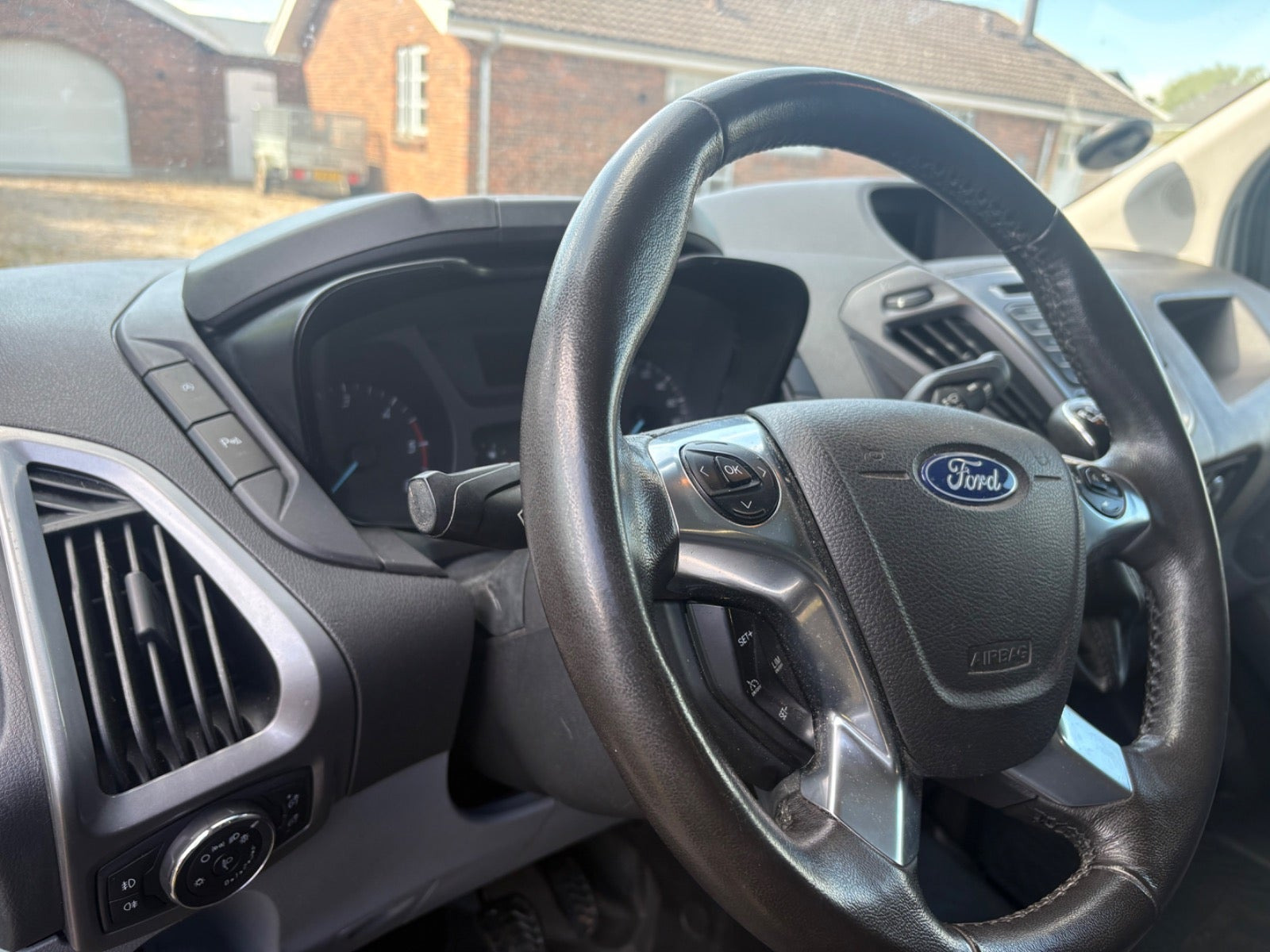 Sort Ford Transit Custom 310 L2 fra 2017