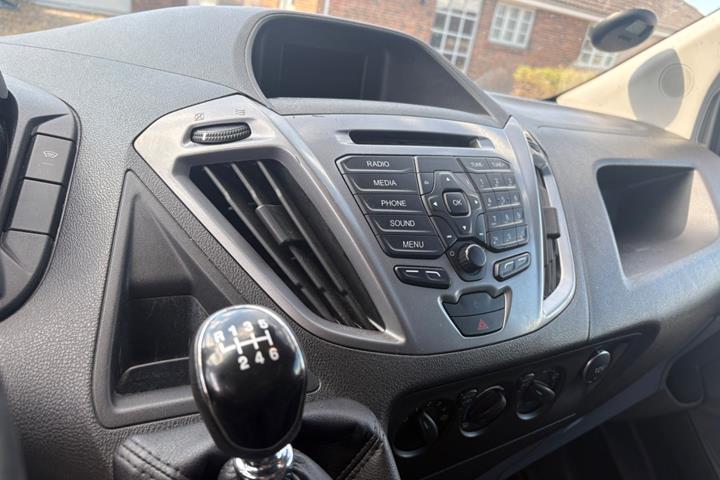 Sort Ford Transit Custom 310 L2 fra 2017