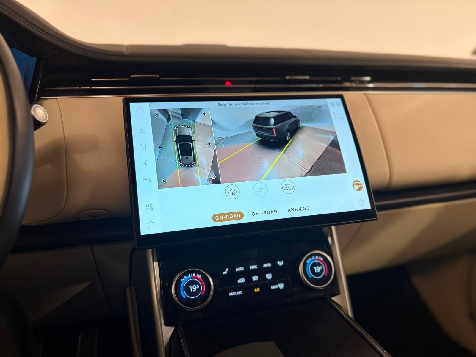 Blå Land Rover Range Rover fra 2023