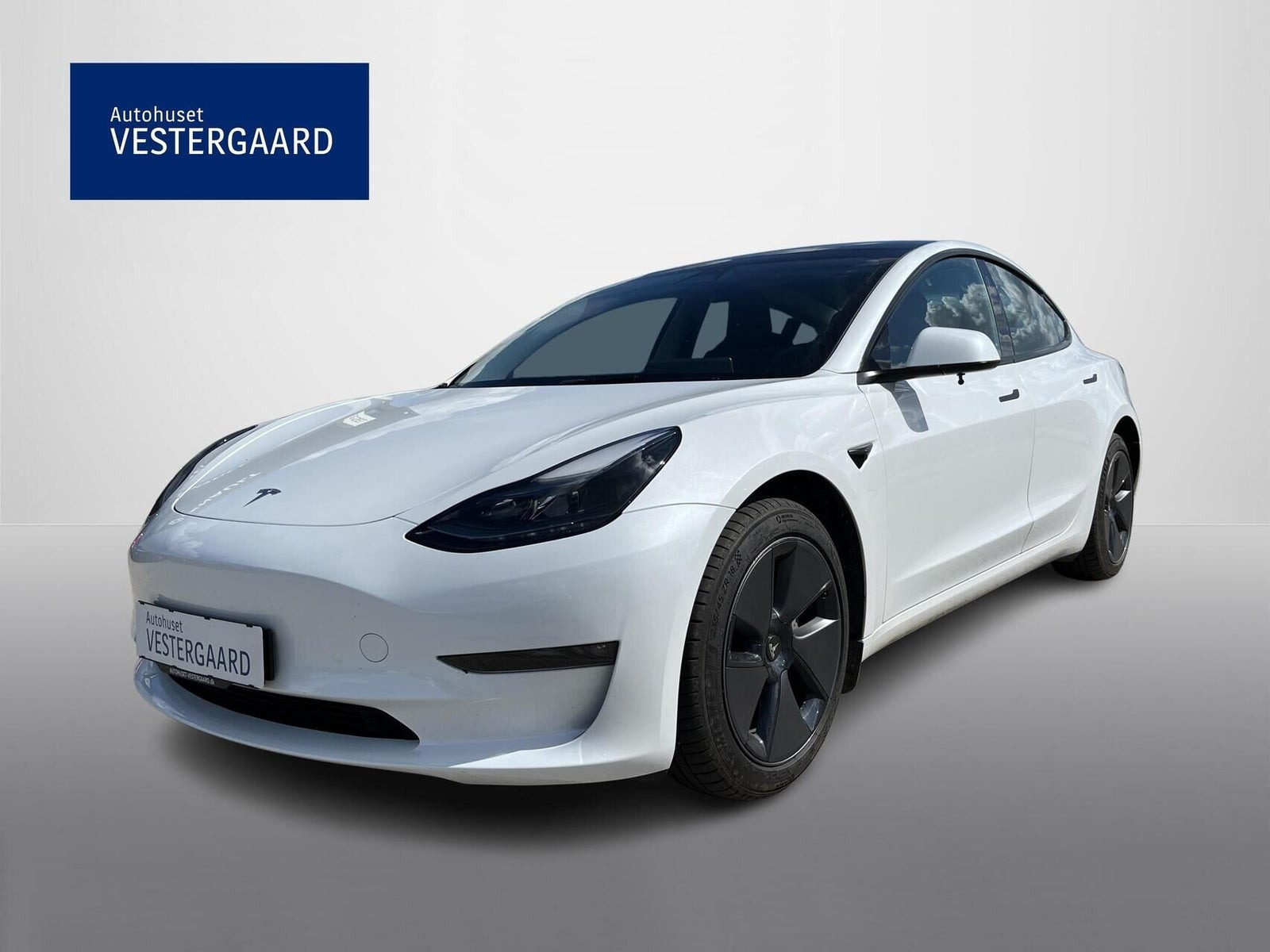 Tesla Model 3 Long Range AWD