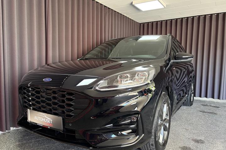 Sort Ford Kuga fra 2021