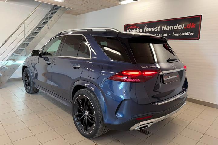Blå Mercedes GLE350 de fra 2024