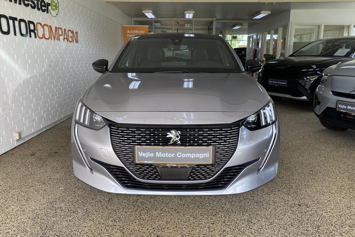 Sølv Peugeot e-208 fra 2022