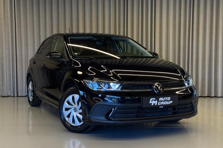 Sort VW Polo fra 2024 set udefra