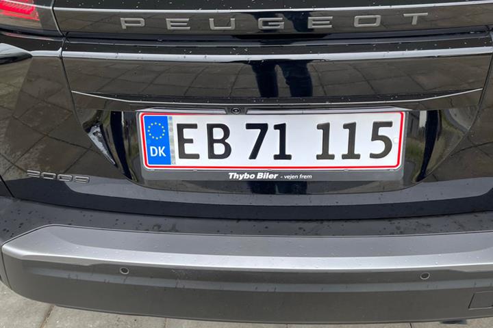 Sort Peugeot 2008 fra 2024