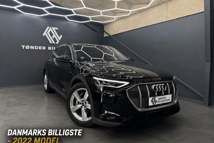 Sort Audi e-tron fra 2022 set udefra