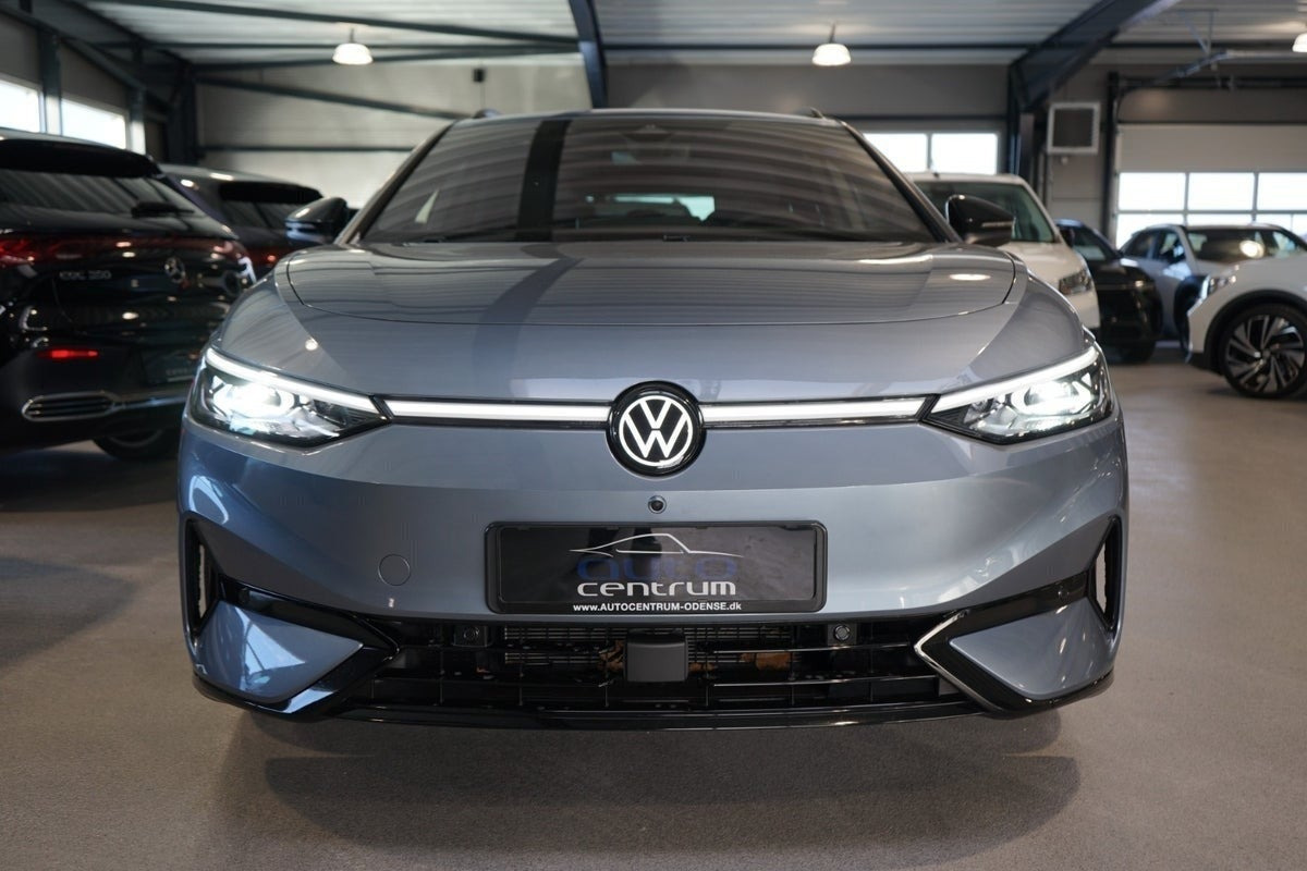 Blå VW ID.7 fra 2025
