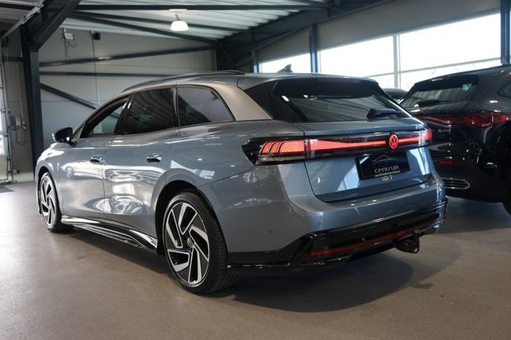 Blå VW ID.7 fra 2025