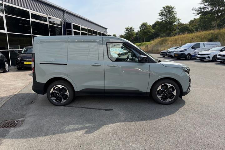 Grå Ford E-Transit Courier fra 2025