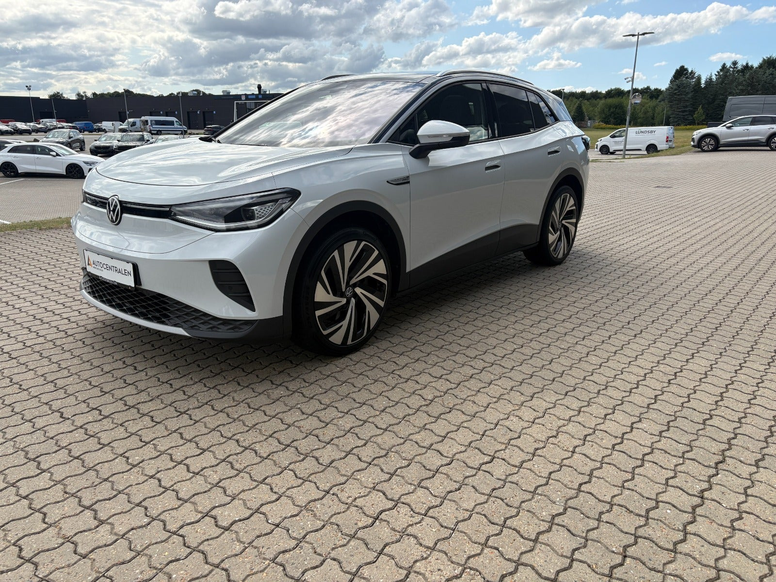 Hvid VW ID.4 fra 2023