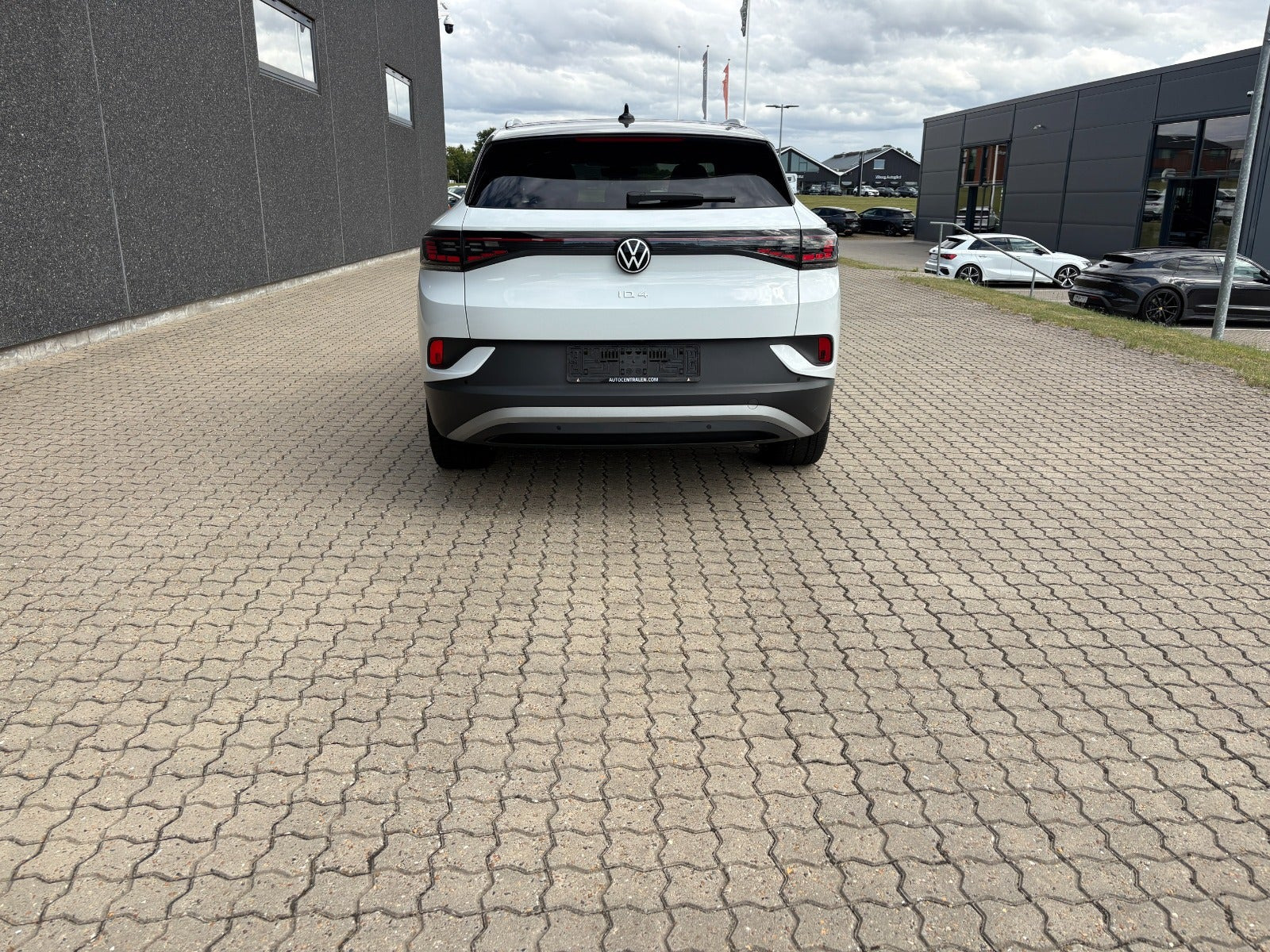 Hvid VW ID.4 fra 2023