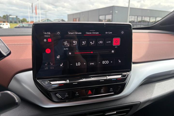 Blå VW ID.4 fra 2023