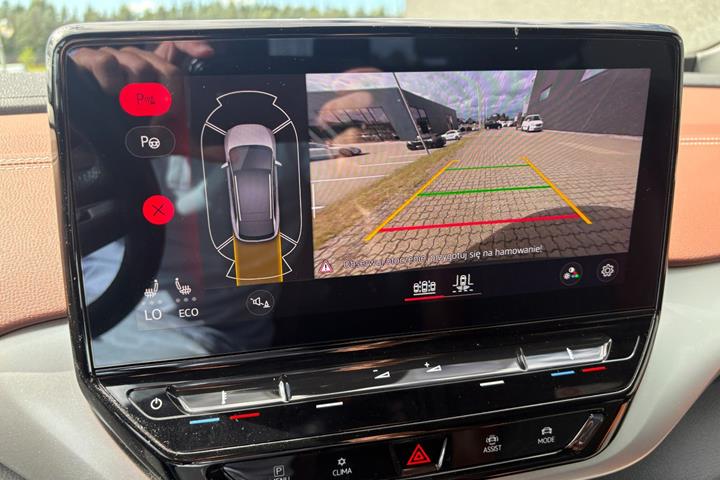 Blå VW ID.4 fra 2023