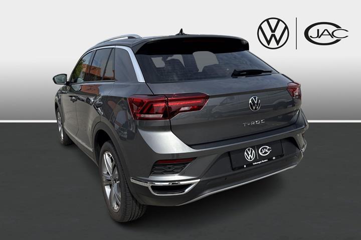 Grå VW T-Roc fra 2021