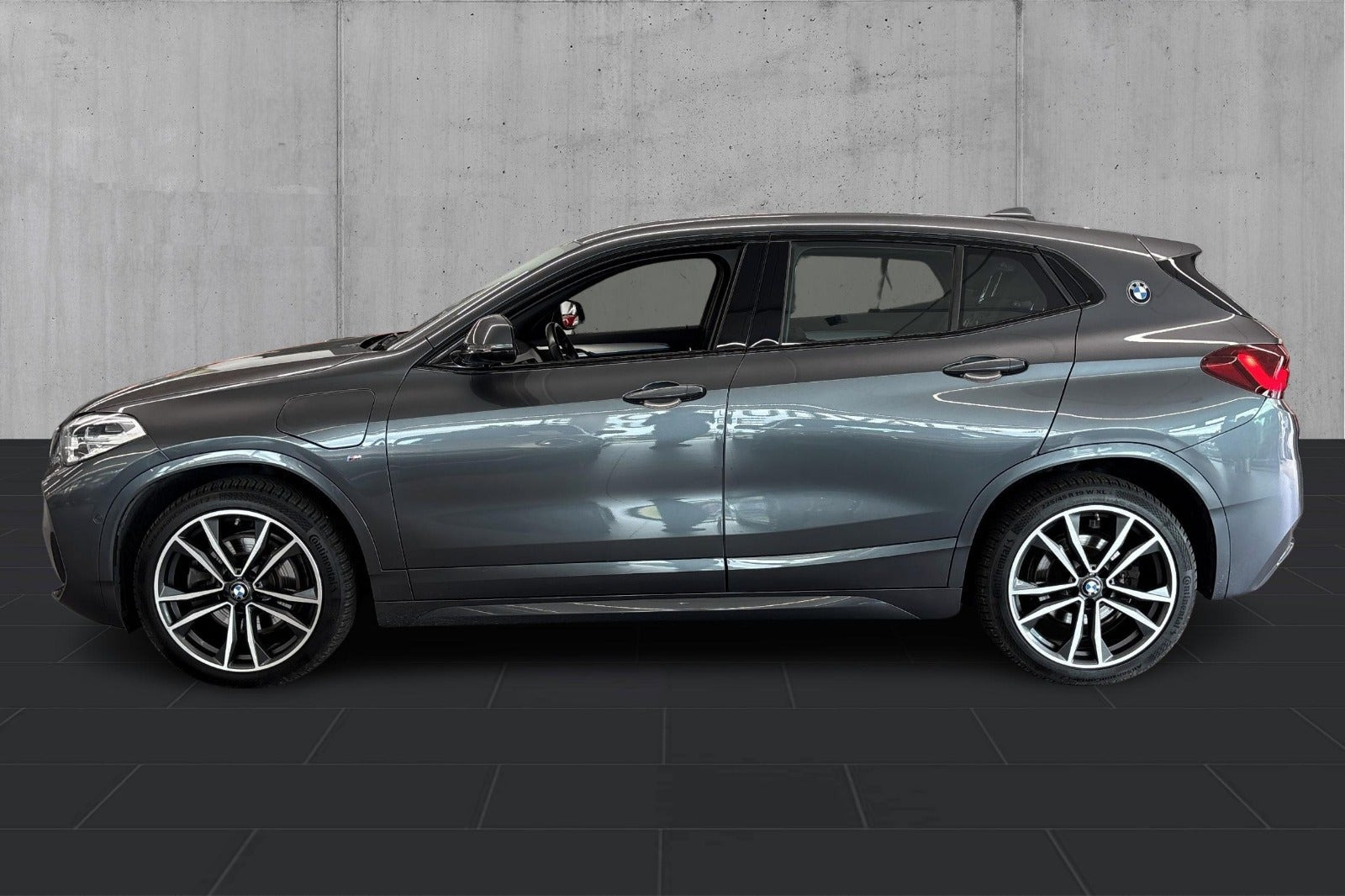 Grå BMW X2 fra 2021