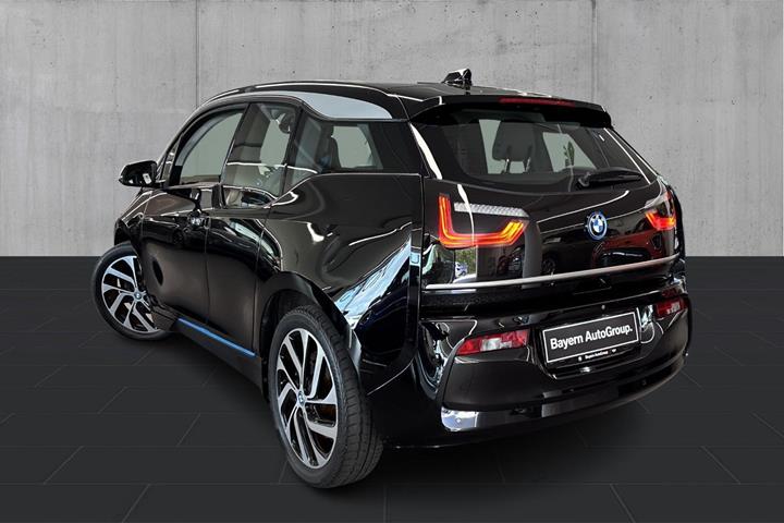 Sort BMW i3 fra 2021
