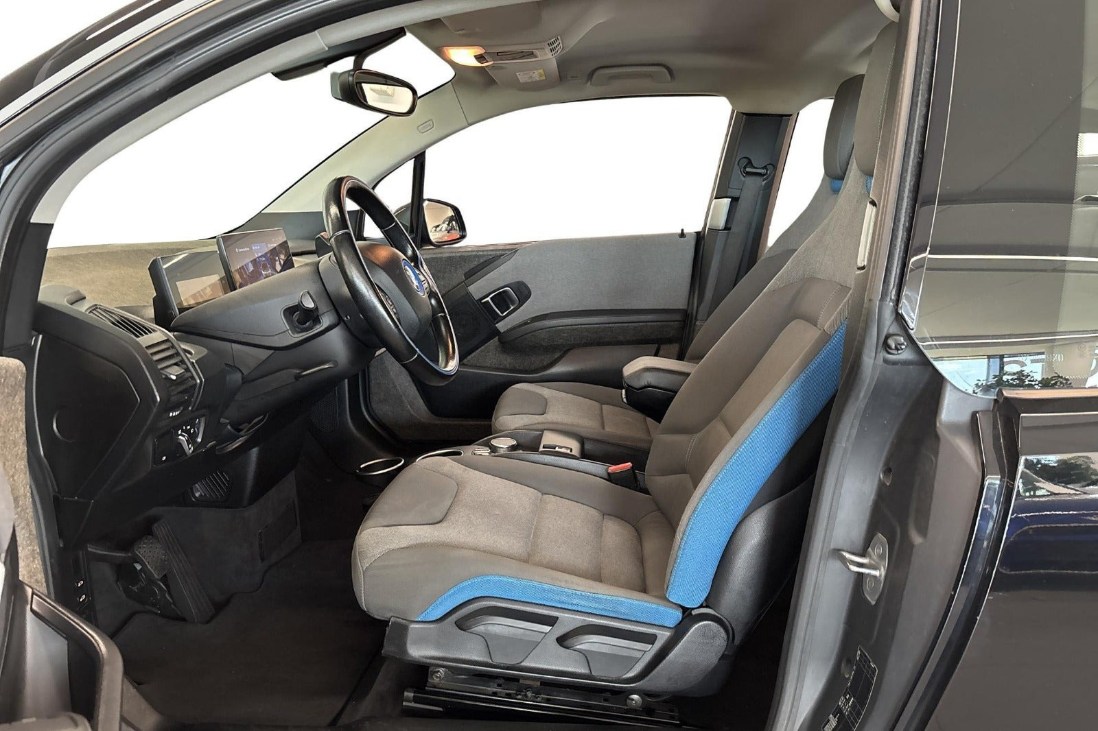 Sort BMW i3 fra 2021