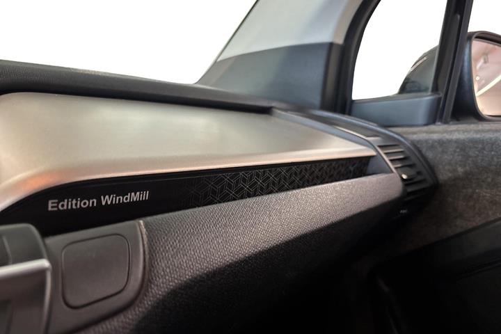 Sort BMW i3 fra 2021