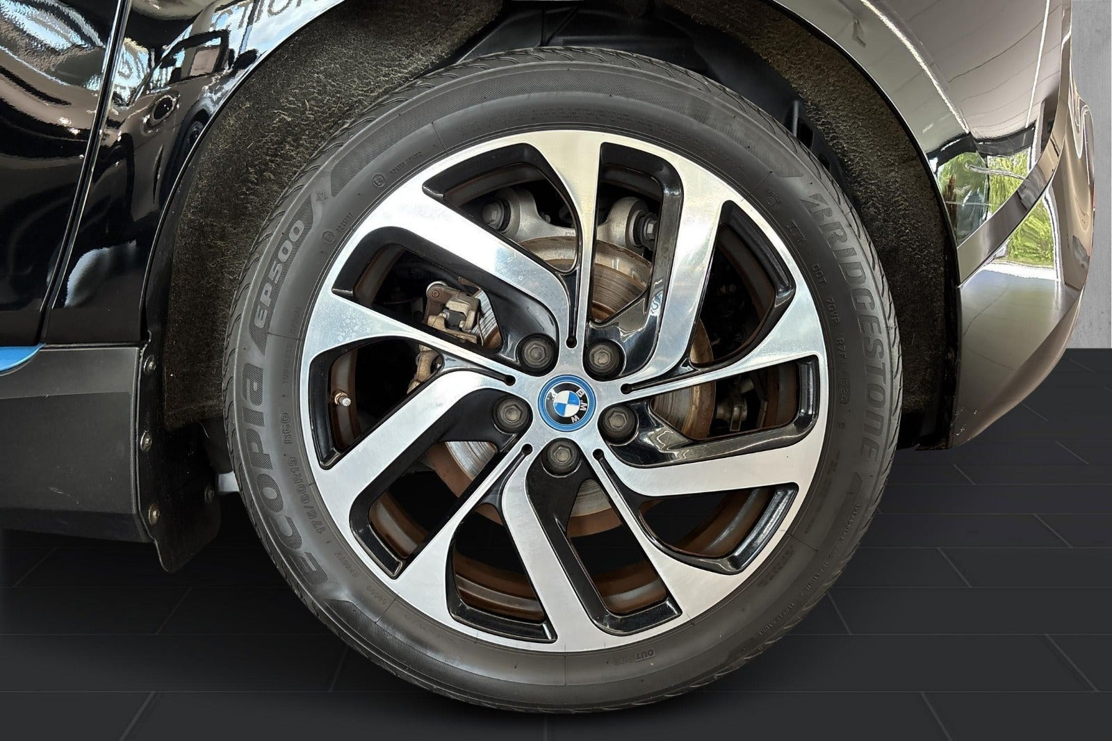 Sort BMW i3 fra 2021