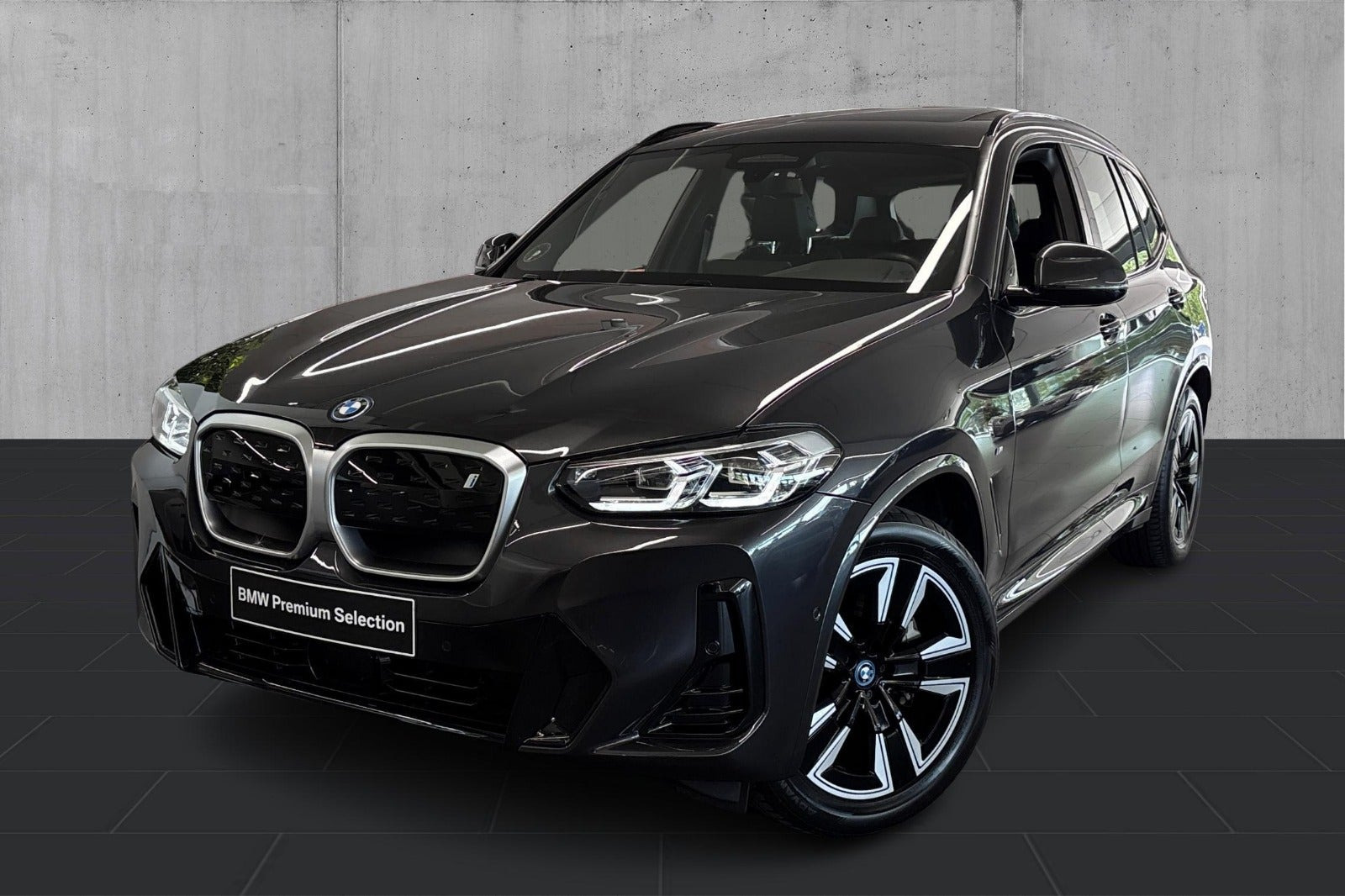 BMW iX3 Charged M-Sport