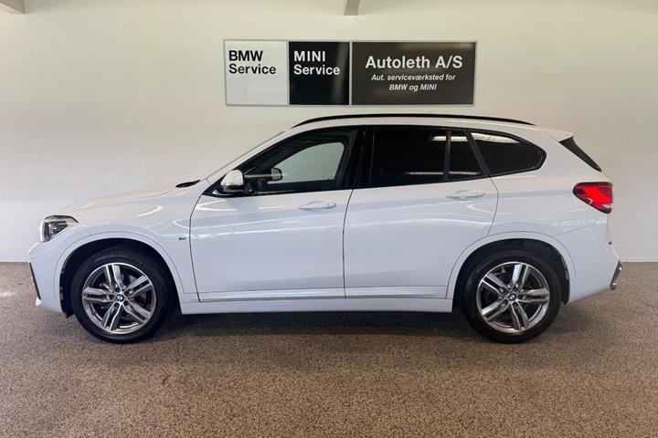 Hvid BMW X1 fra 2020