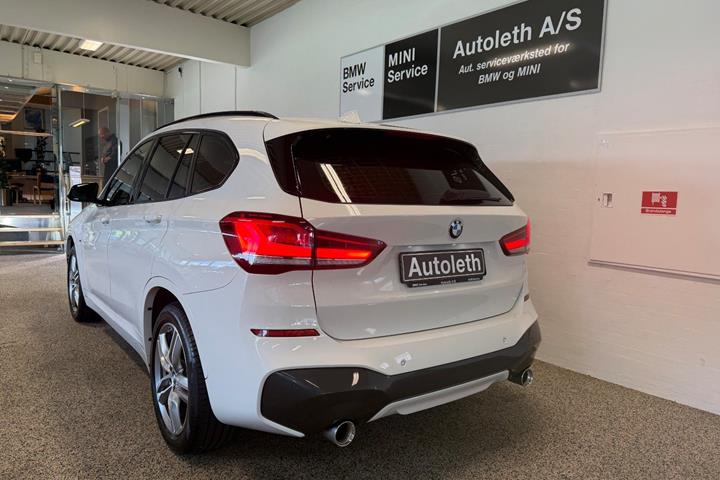 Hvid BMW X1 fra 2020
