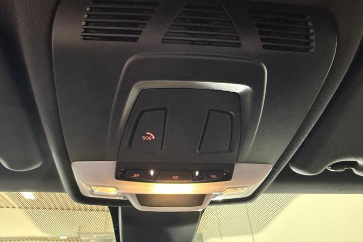 Hvid BMW X1 fra 2020