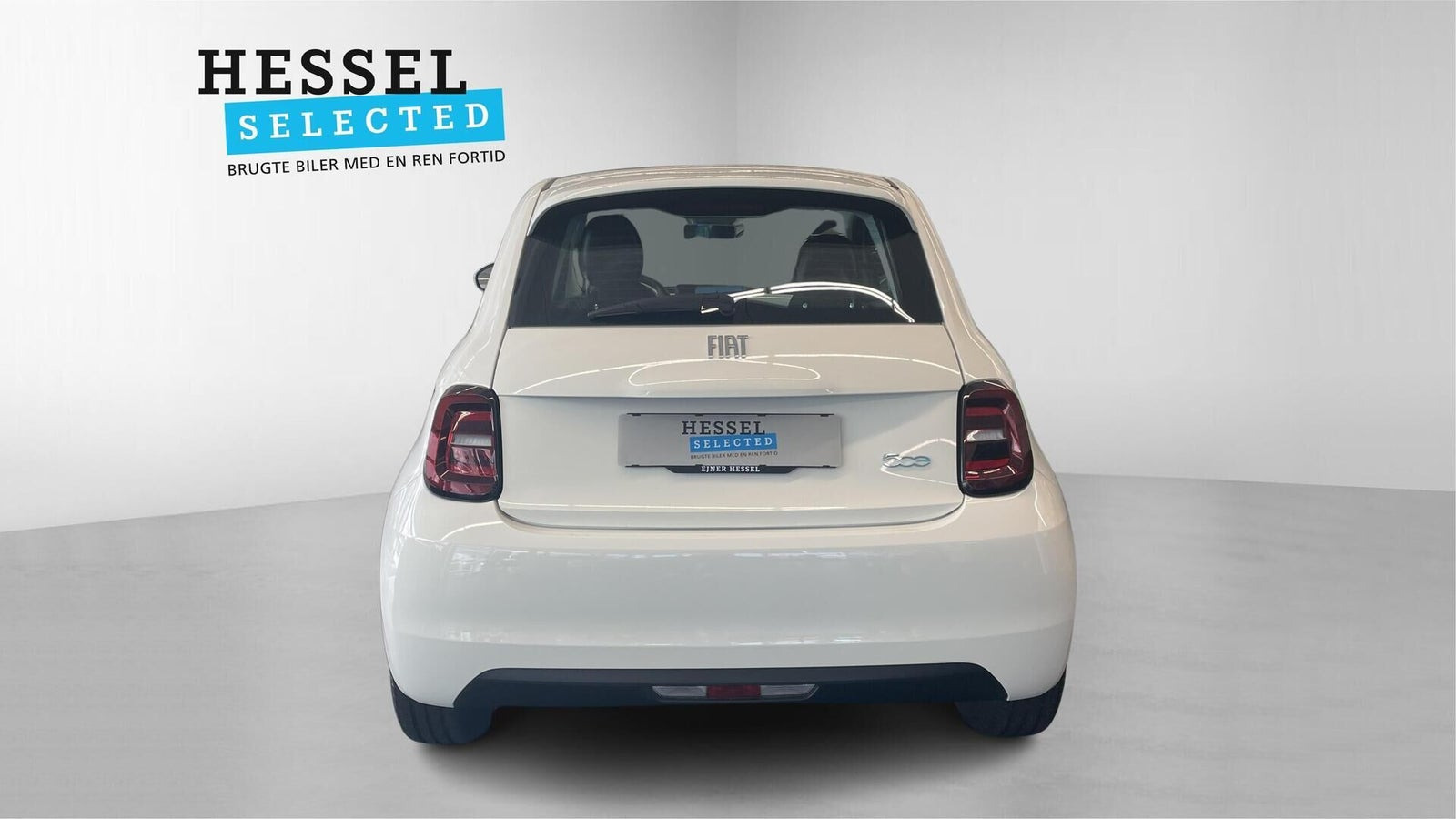 Hvid Fiat 500e fra 2023