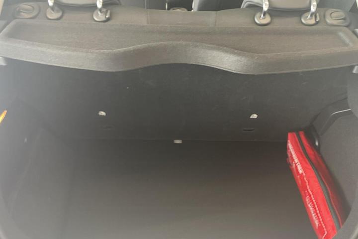 Hvid Fiat 500e fra 2023