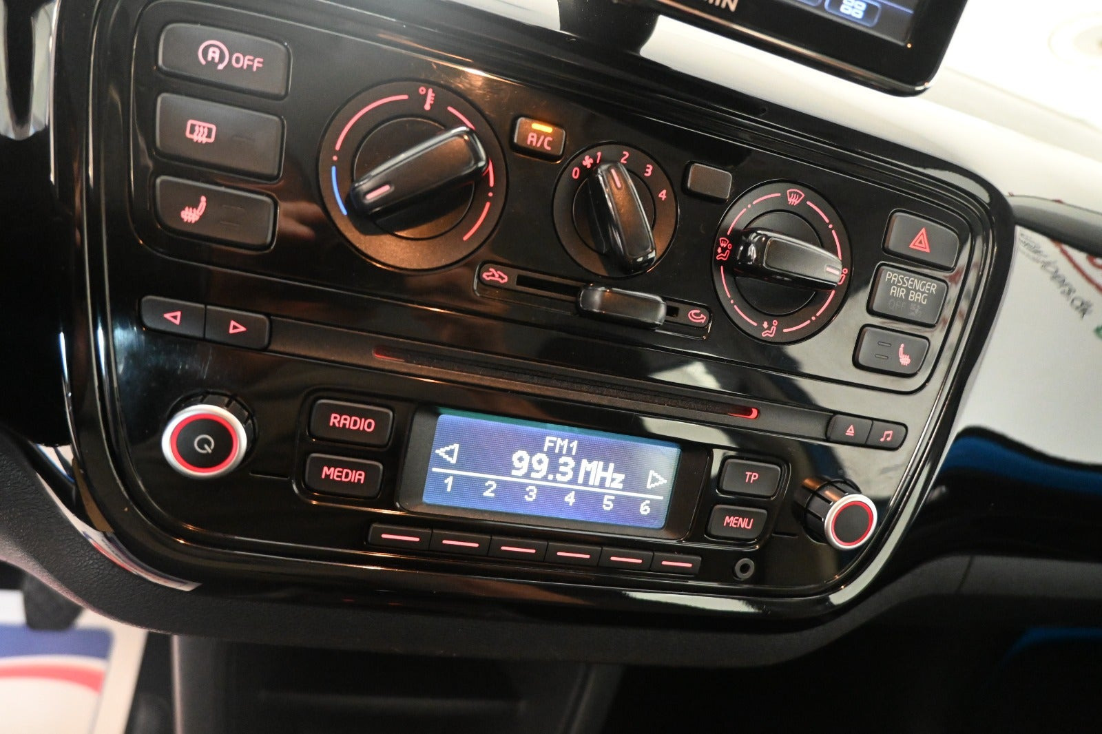 Blå VW UP! fra 2015