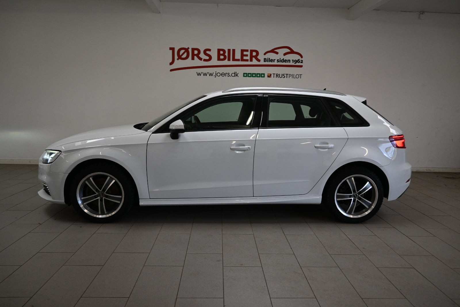 Hvid Audi A3 fra 2020