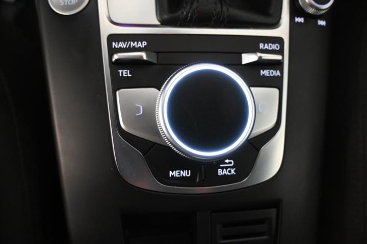 Hvid Audi A3 fra 2020
