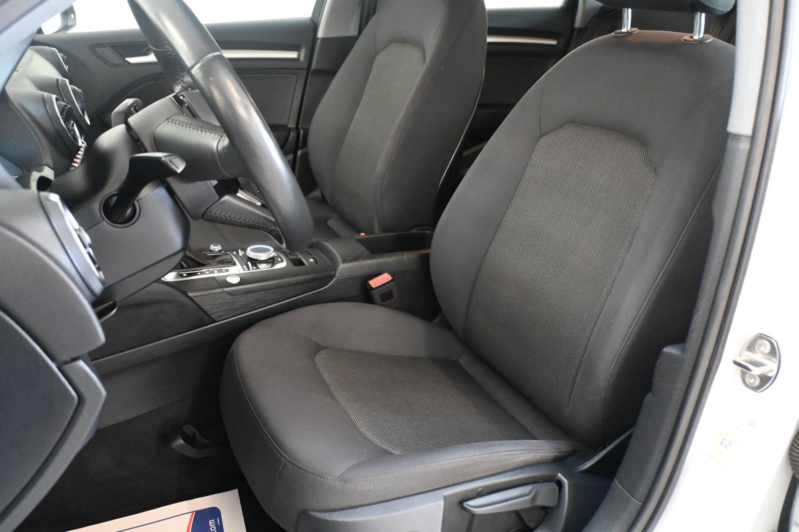 Hvid Audi A3 fra 2020