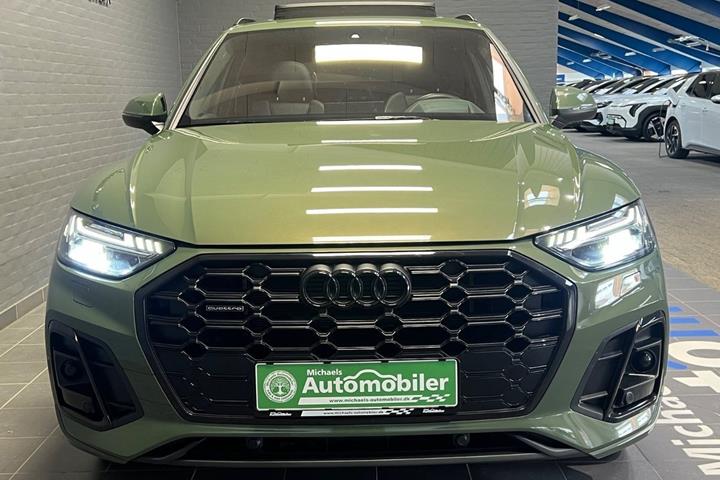 Grøn Audi Q5 fra 2024