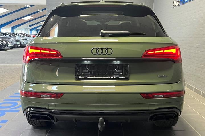 Grøn Audi Q5 fra 2024