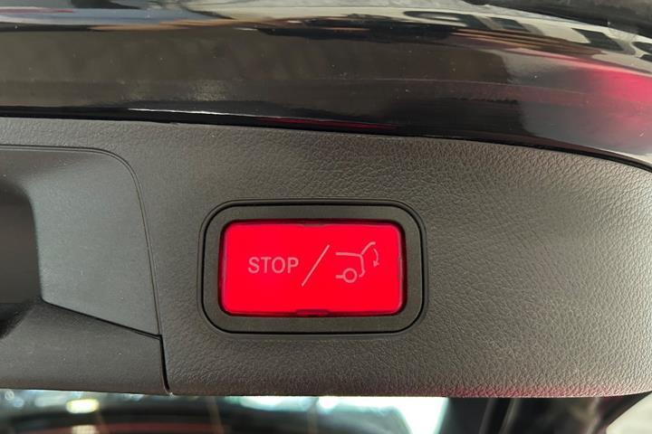 Sort Mercedes EQA250+ fra 2023
