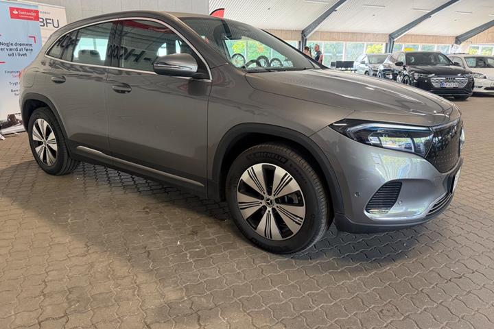 Sort Mercedes EQA250+ fra 2025