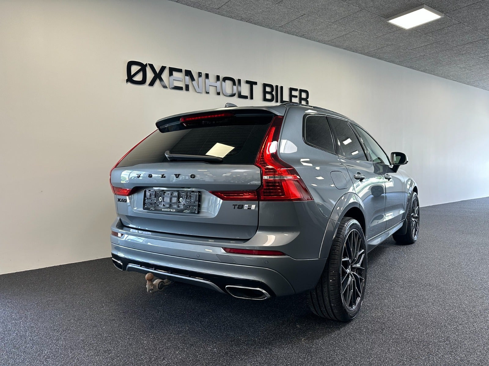 Grå Volvo XC60 fra 2018