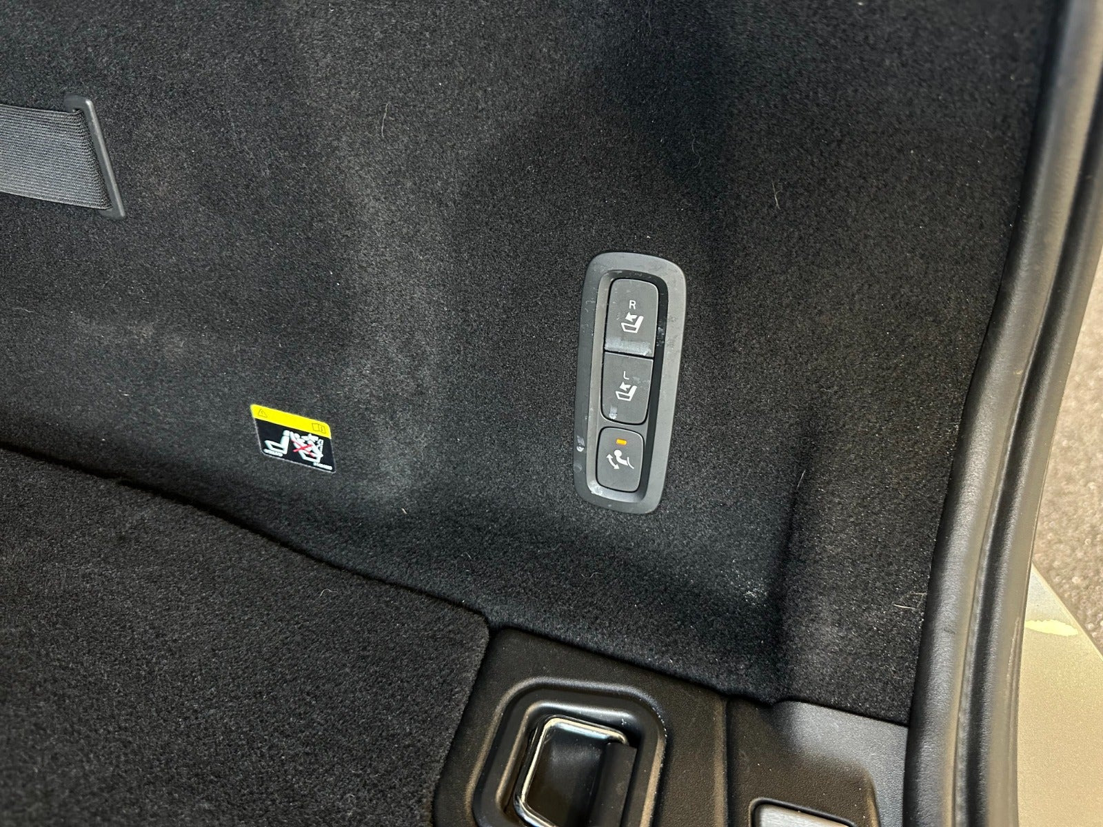 Grå Volvo XC60 fra 2018