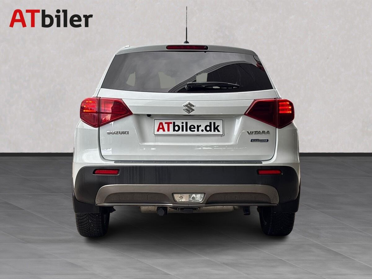 Hvid Suzuki Vitara fra 2022