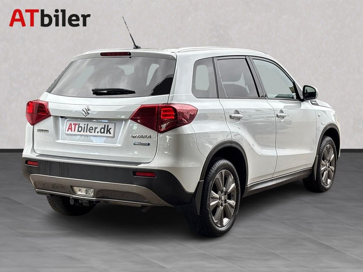 Hvid Suzuki Vitara fra 2022