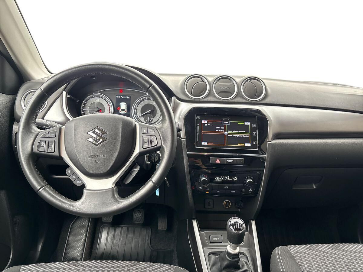 Hvid Suzuki Vitara fra 2022