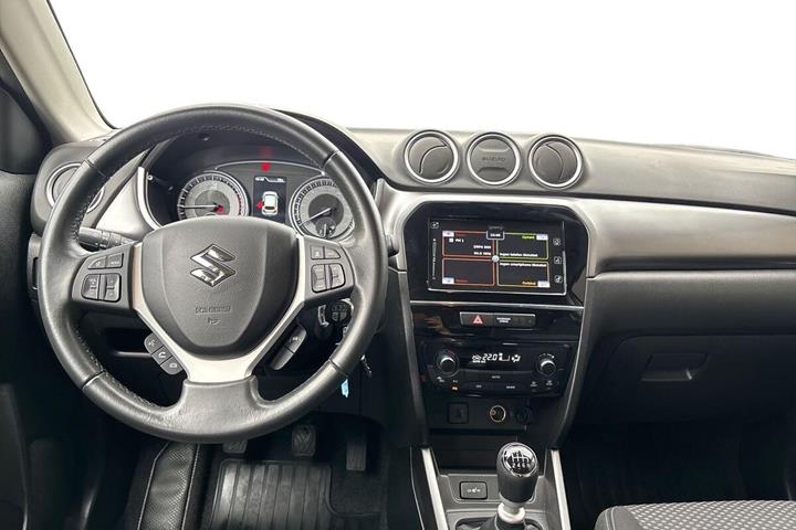 Hvid Suzuki Vitara fra 2022