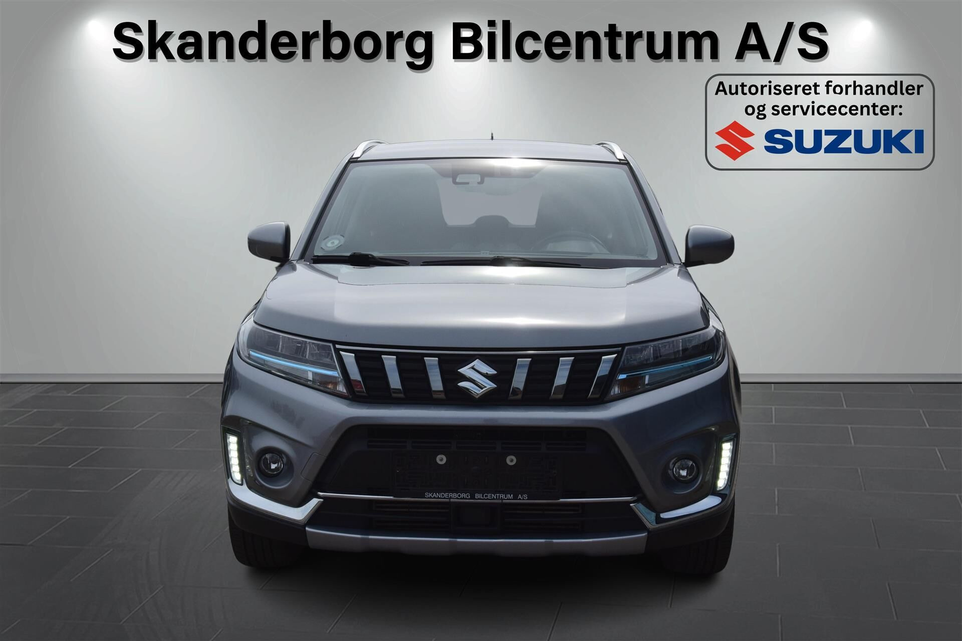 Grå Suzuki Vitara fra 2020