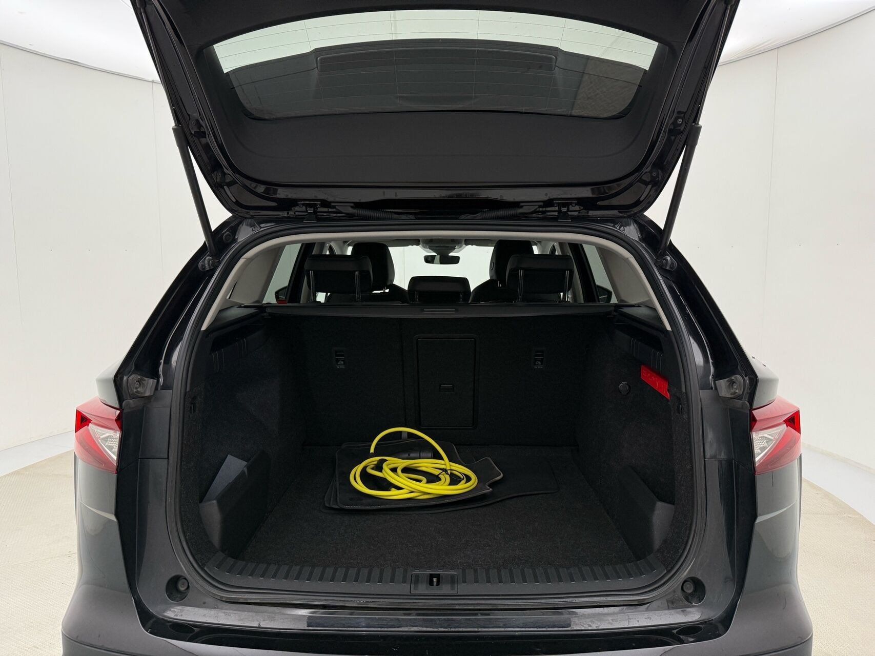 Sort Skoda Enyaq fra 2022