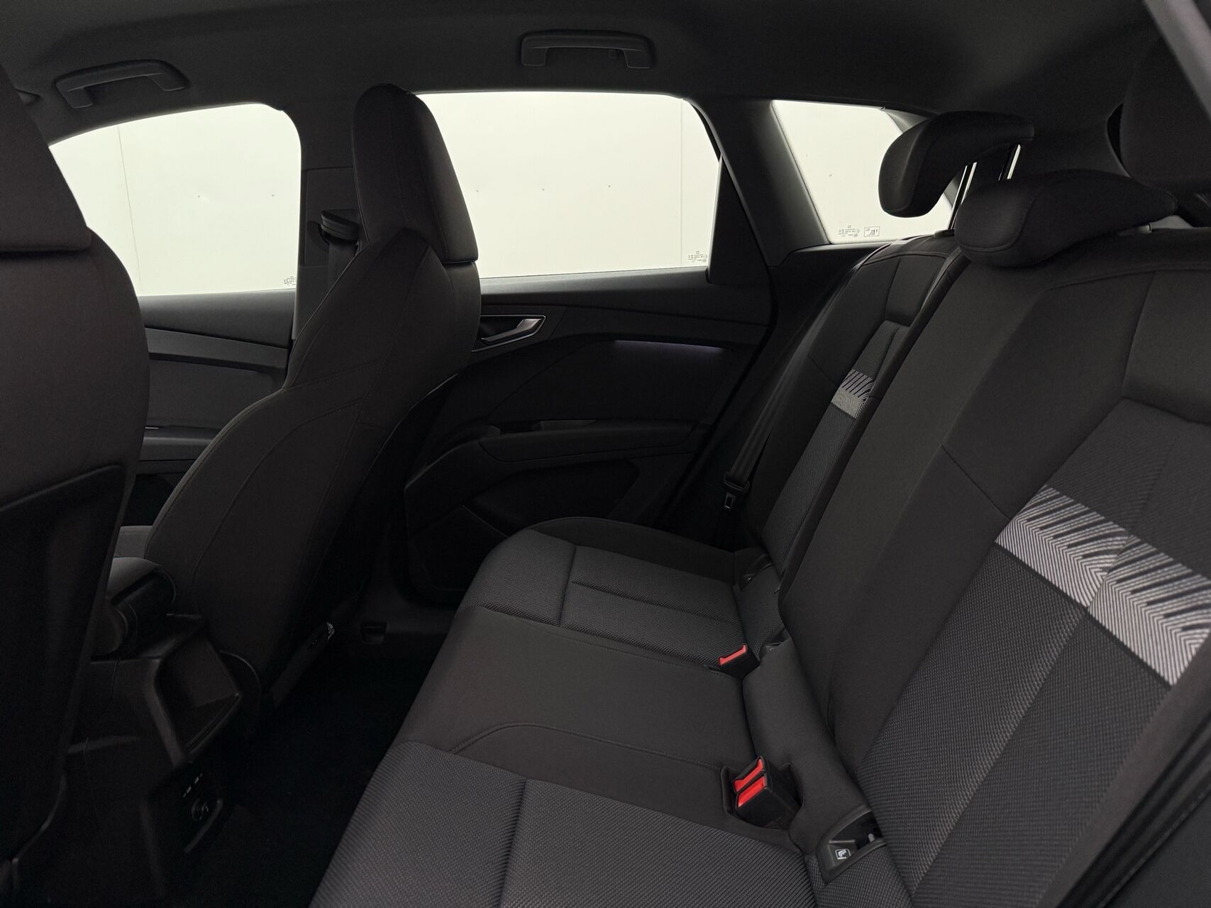 Grå Audi Q4 fra 2022