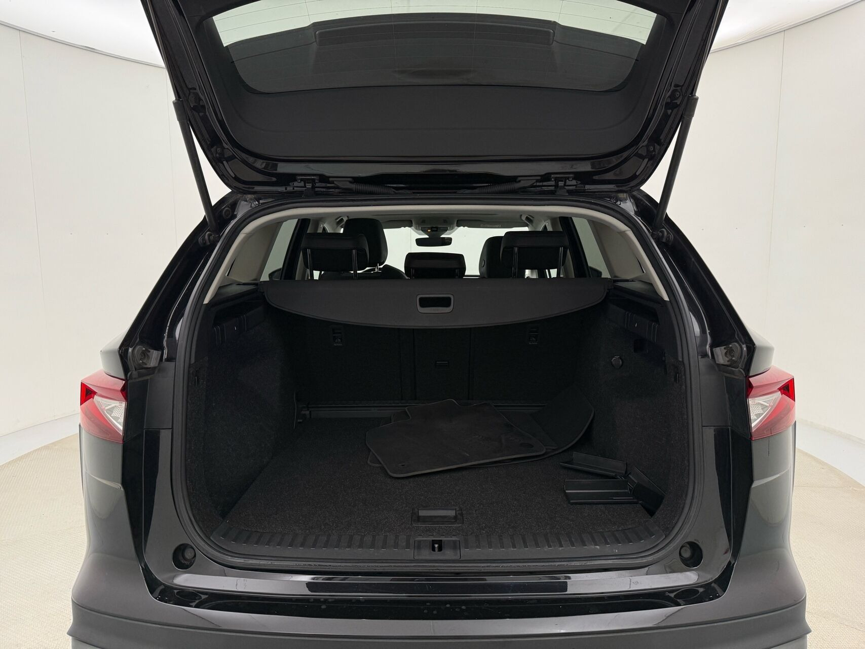 Sort Skoda Enyaq fra 2021